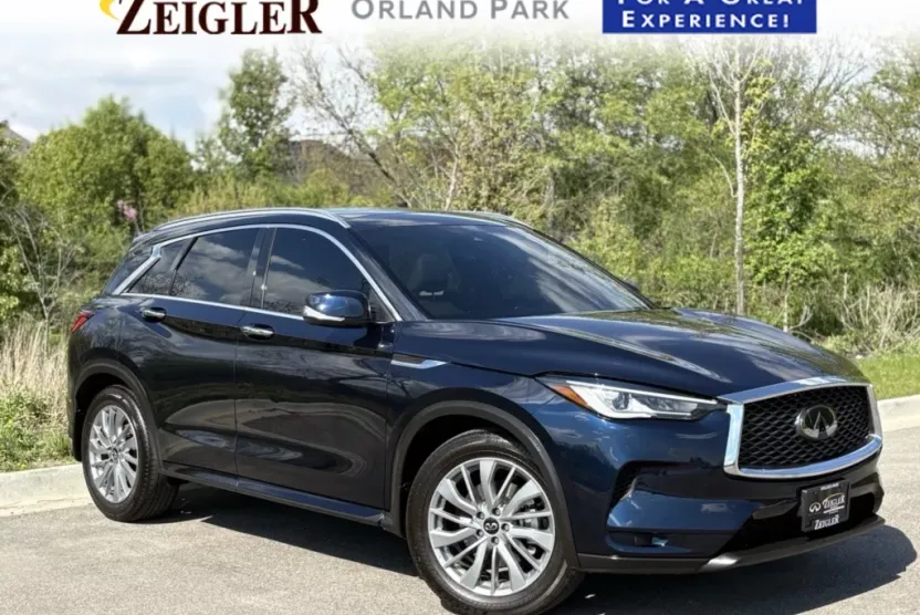 2023 Infiniti QX50 Luxe AWD photo 1