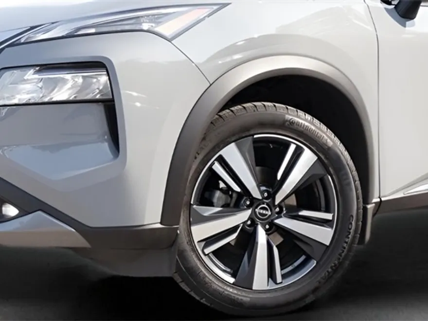 2022 Nissan Rogue SL photo 1