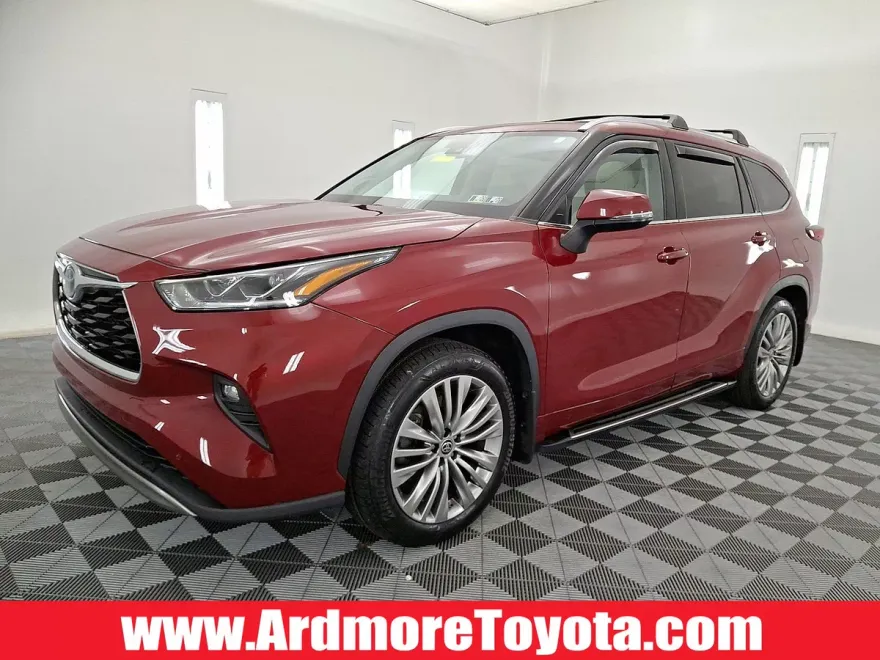 2022 Toyota Highlander Hybrid Platinum photo 1
