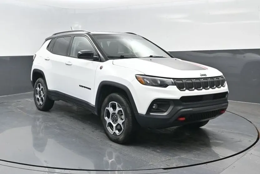 2022 Jeep Compass Trailhawk photo 1