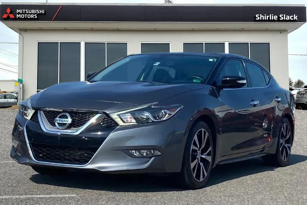 2017 Nissan Maxima Platinum photo 1