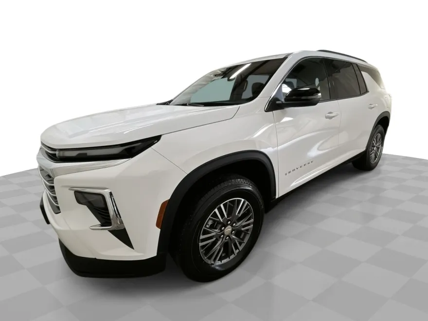 2025 Chevrolet Traverse photo 1