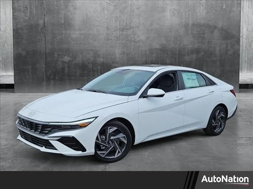 2025 Hyundai Elantra SEL Convenience photo 1