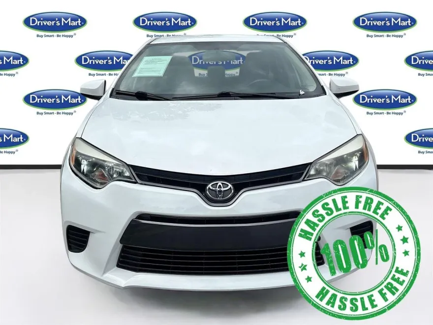 2016 Toyota Corolla LE photo 1