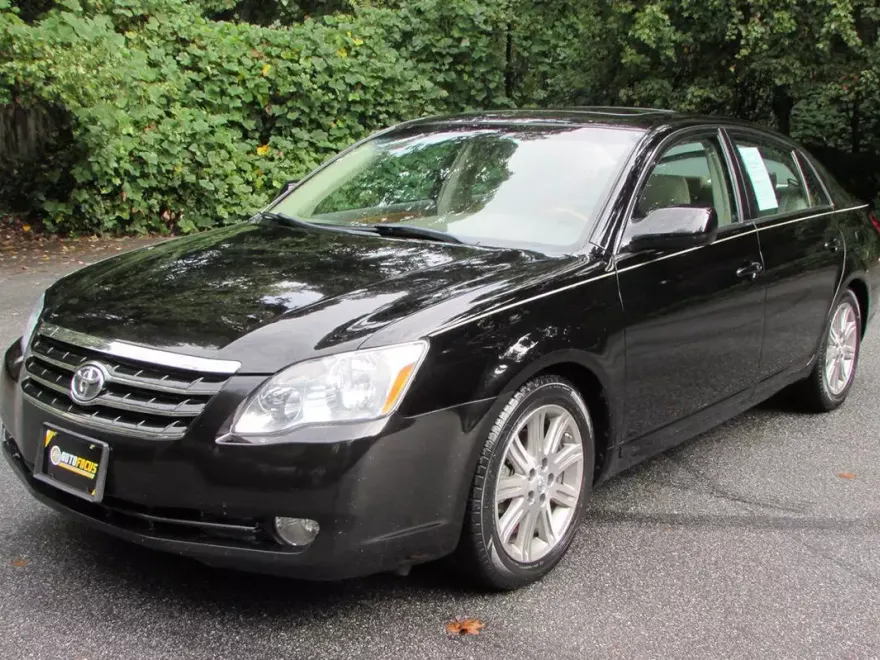 2007 Toyota Avalon Limited photo 1