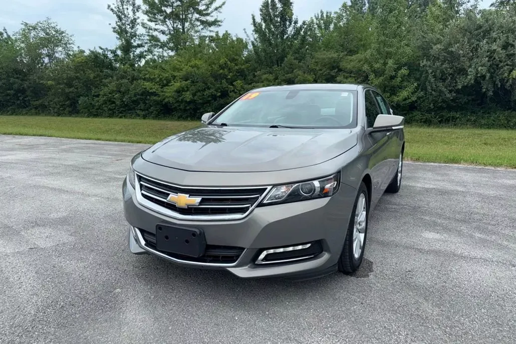 2019 Chevrolet Impala 1LT photo 1