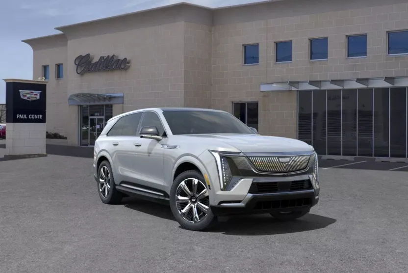 2025 Cadillac Escalade IQ Luxury photo 1