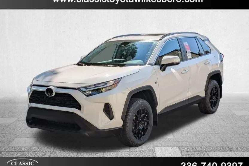 2025 Toyota RAV4 XLE photo 1