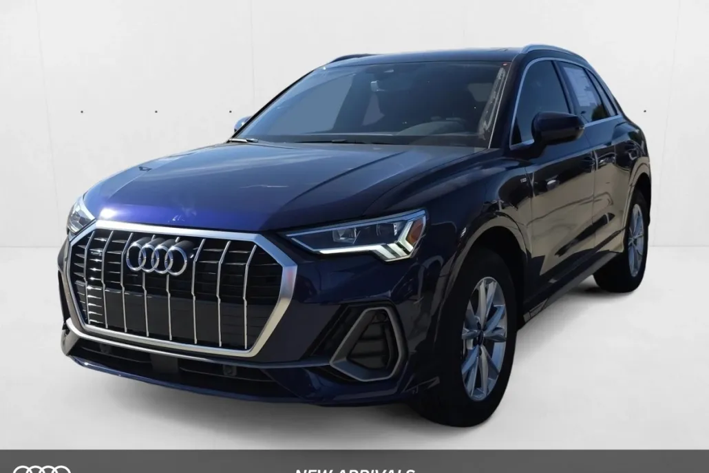 2025 Audi Q3 45 TFSI S line Premium photo 1