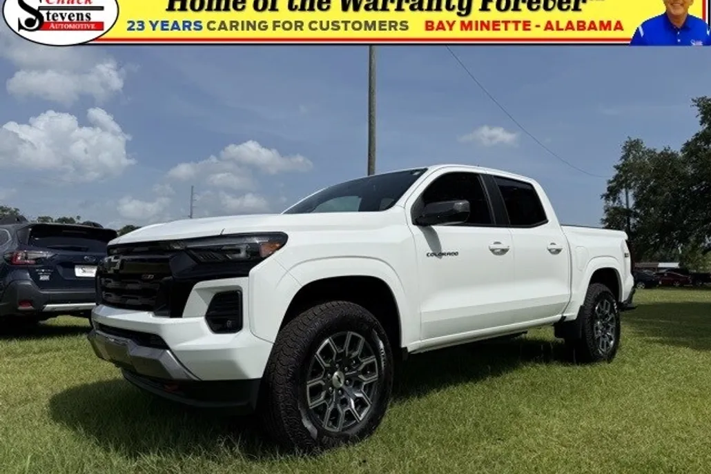 2025 Chevrolet Colorado Z71 photo 1