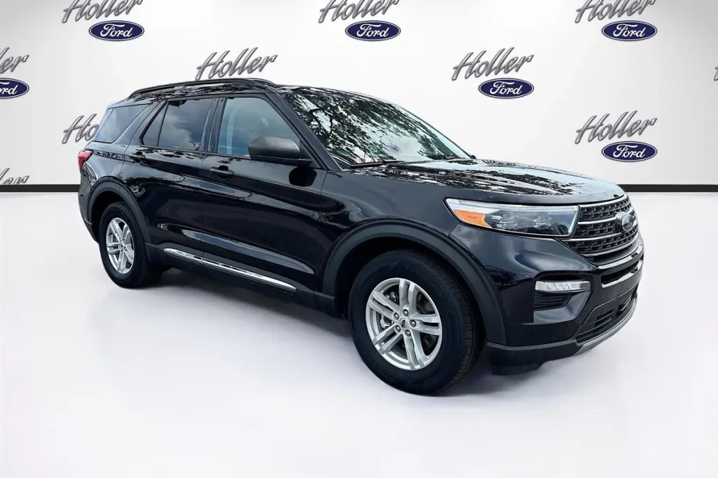 2024 Ford Explorer XLT photo 1