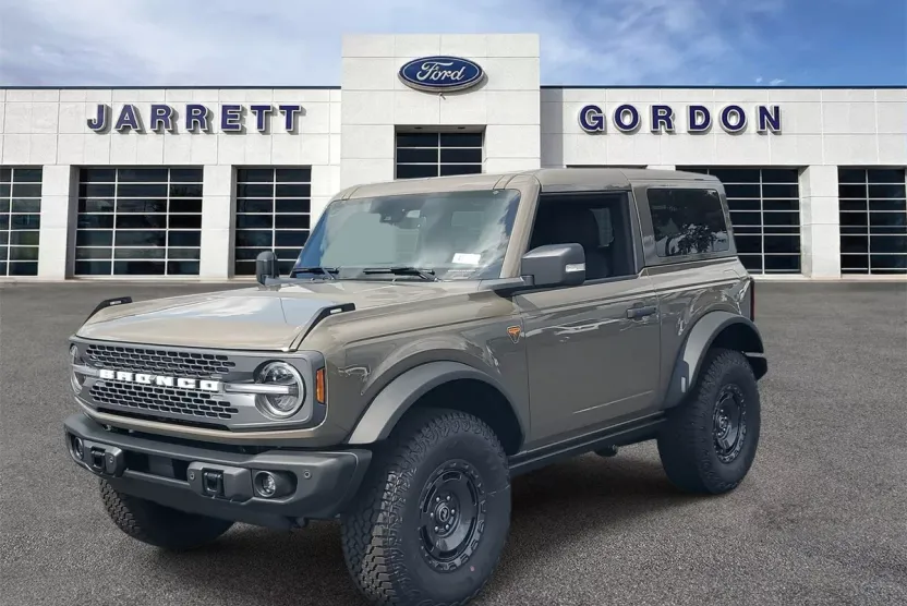 2025 Ford Bronco Badlands photo 1