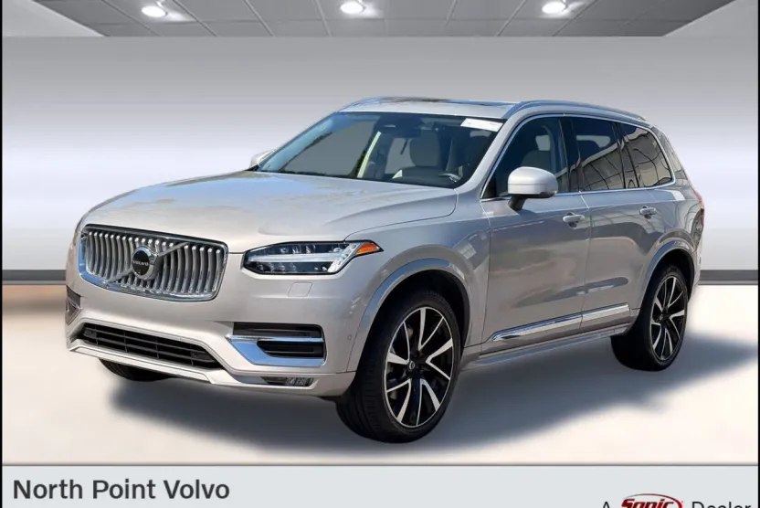 2024 Volvo XC90 B5 AWD Plus photo 1