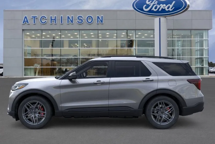 2025 Ford Explorer ST-Line photo 1