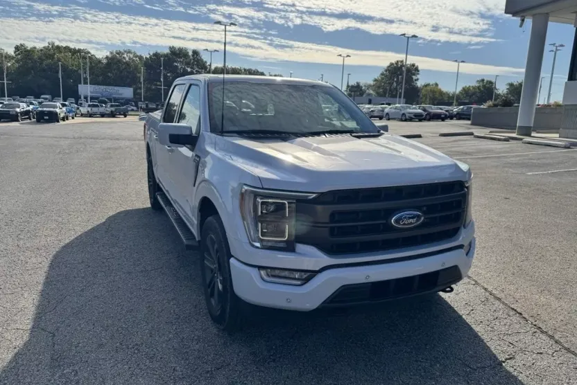 2022 Ford F-150 Lariat photo 1