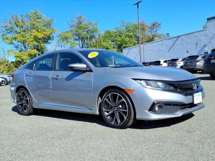 2019 Honda Civic Sport photo 1