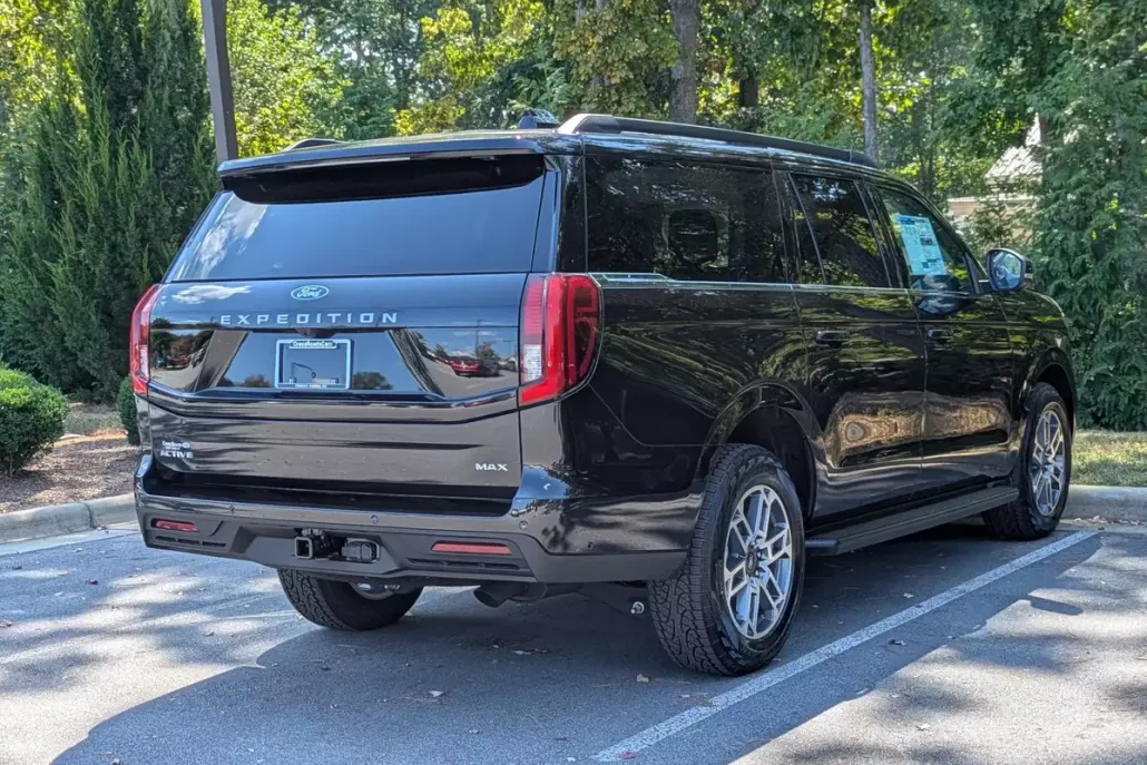 2025 Ford Expedition MAX photo 1