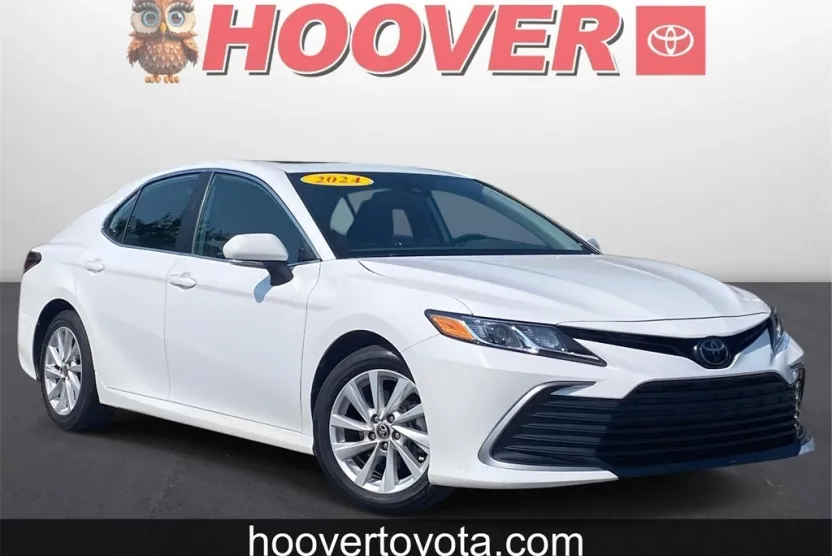 2024 Toyota Camry LE photo 1
