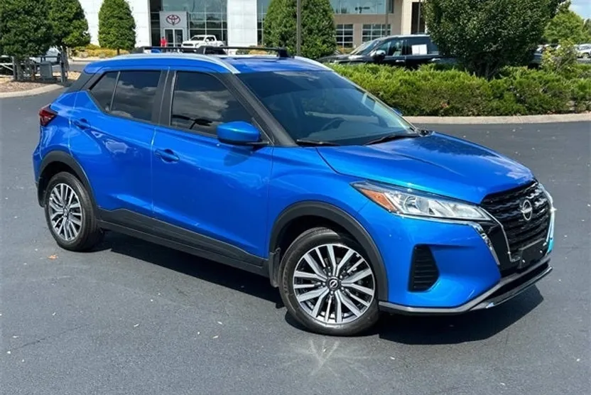 2024 Nissan Kicks SV photo 1