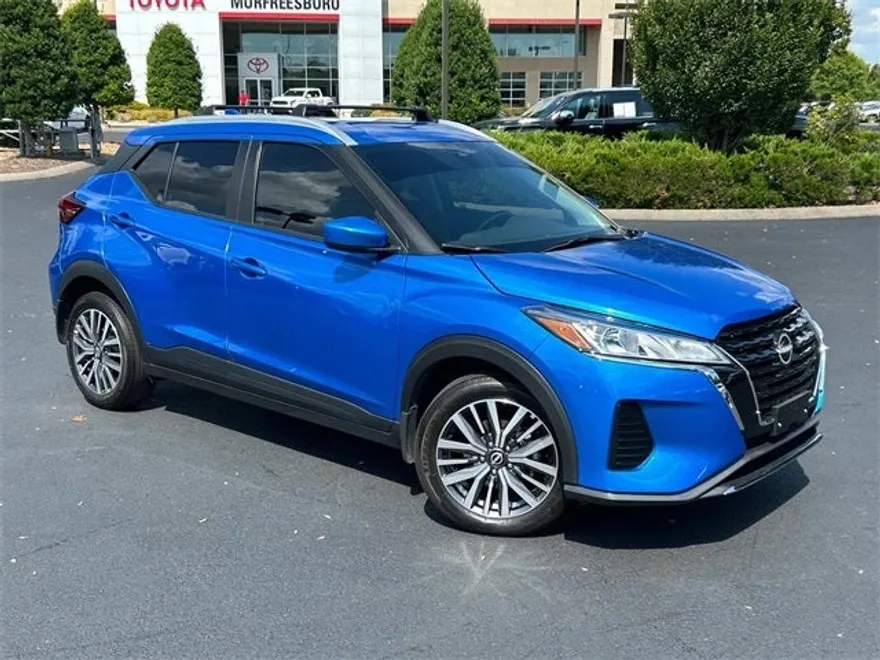 2024 Nissan Kicks SV photo 1