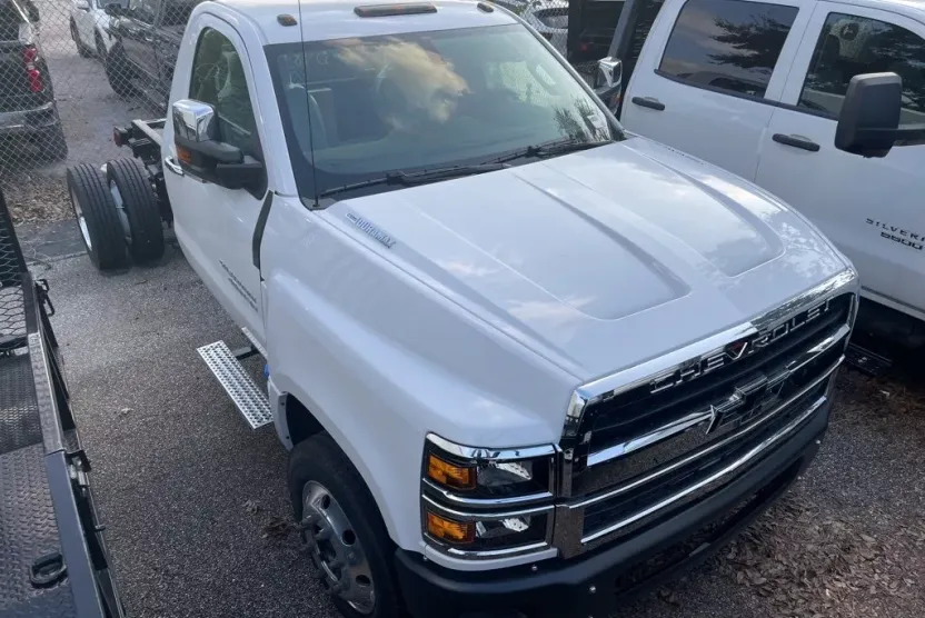 2024 Chevrolet Silverado 4500HD Work Truck photo 1