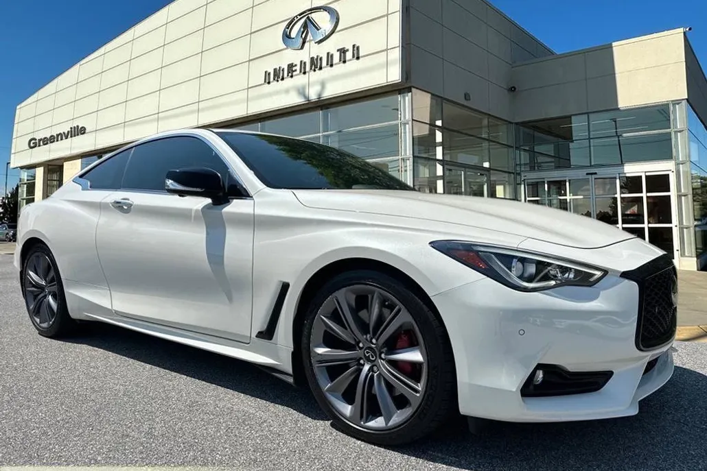 2022 Infiniti Q60 Red Sport 400 photo 1