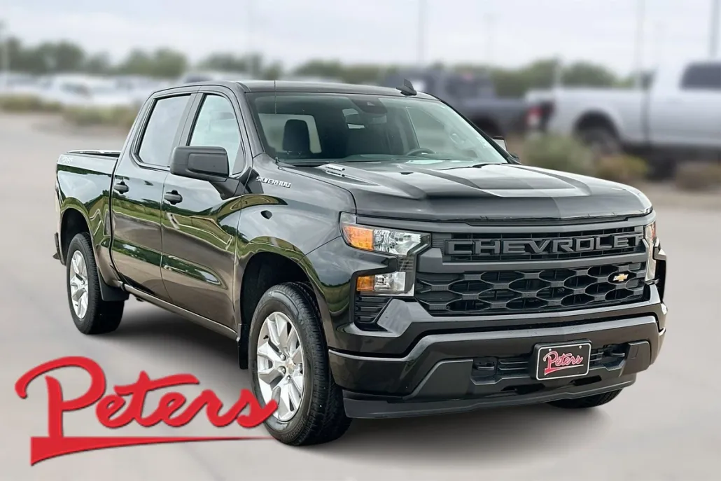 2024 Chevrolet Silverado 1500 Custom photo 1