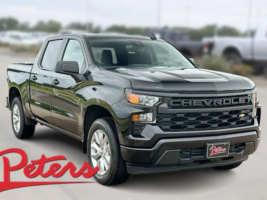 2024 Chevrolet Silverado 1500 Custom photo 1