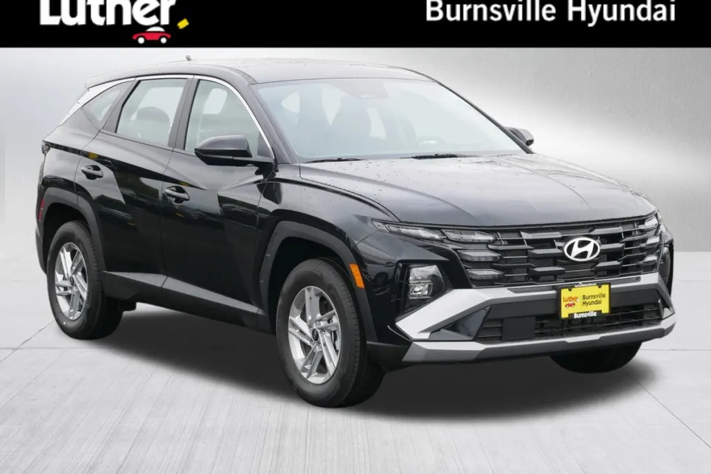 2025 Hyundai Tucson SE photo 1
