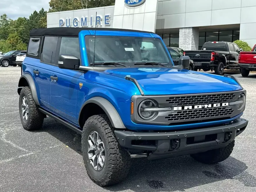 2024 Ford Bronco Badlands photo 1