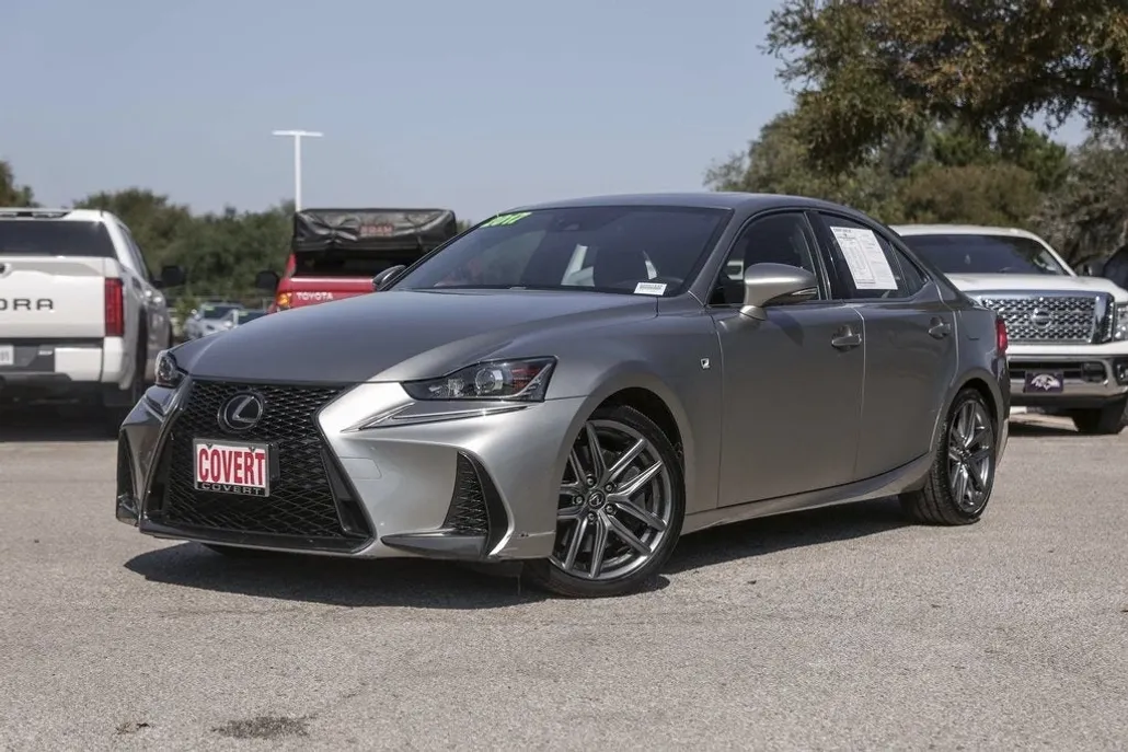 2017 Lexus IS 200t photo 1
