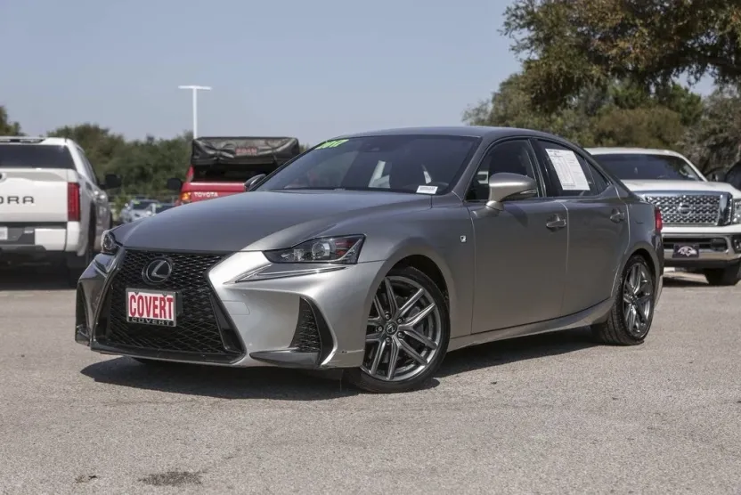 2017 Lexus IS 200t photo 1
