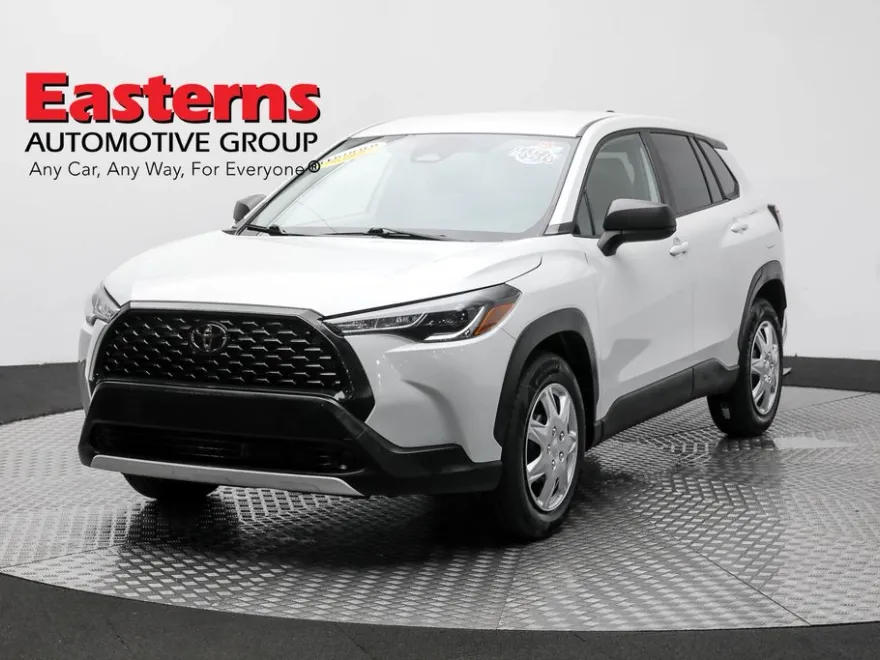 2023 Toyota Corolla Cross L photo 1