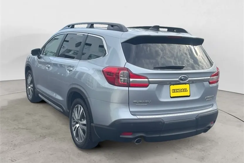 2022 Subaru Ascent Limited photo 1
