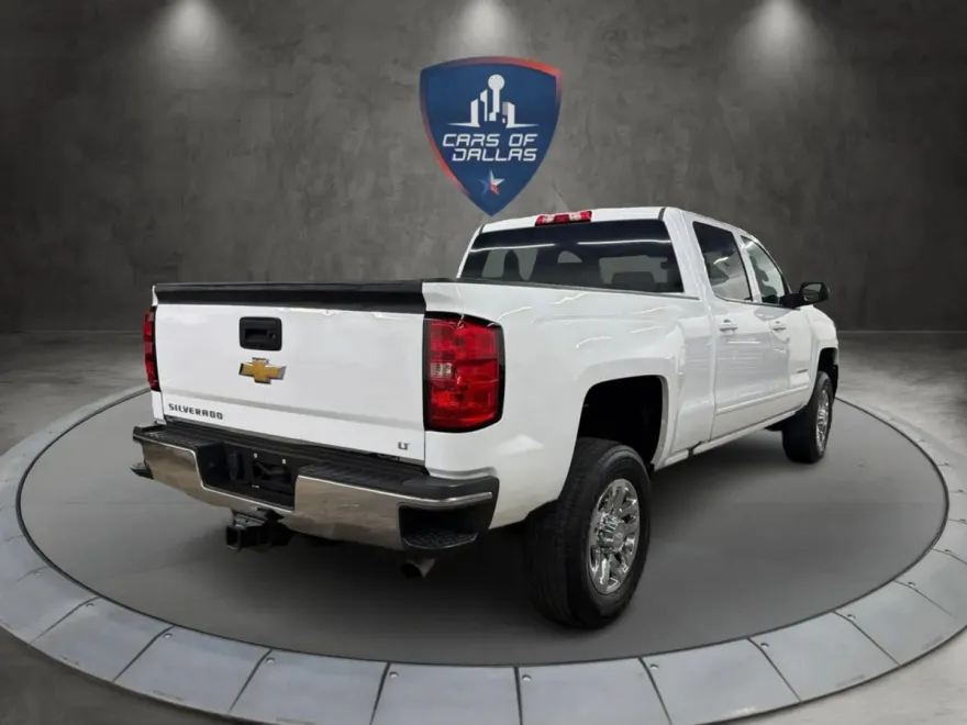 2016 Chevrolet Silverado 2500HD LT photo 1