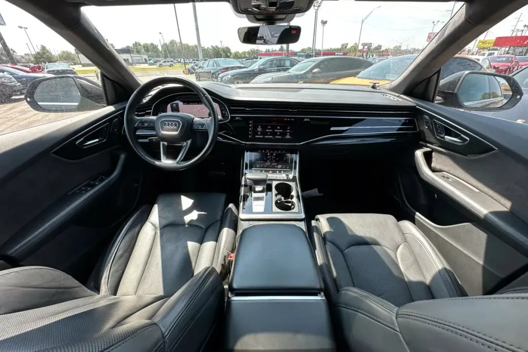 2019 Audi Q8 Prestige photo 1