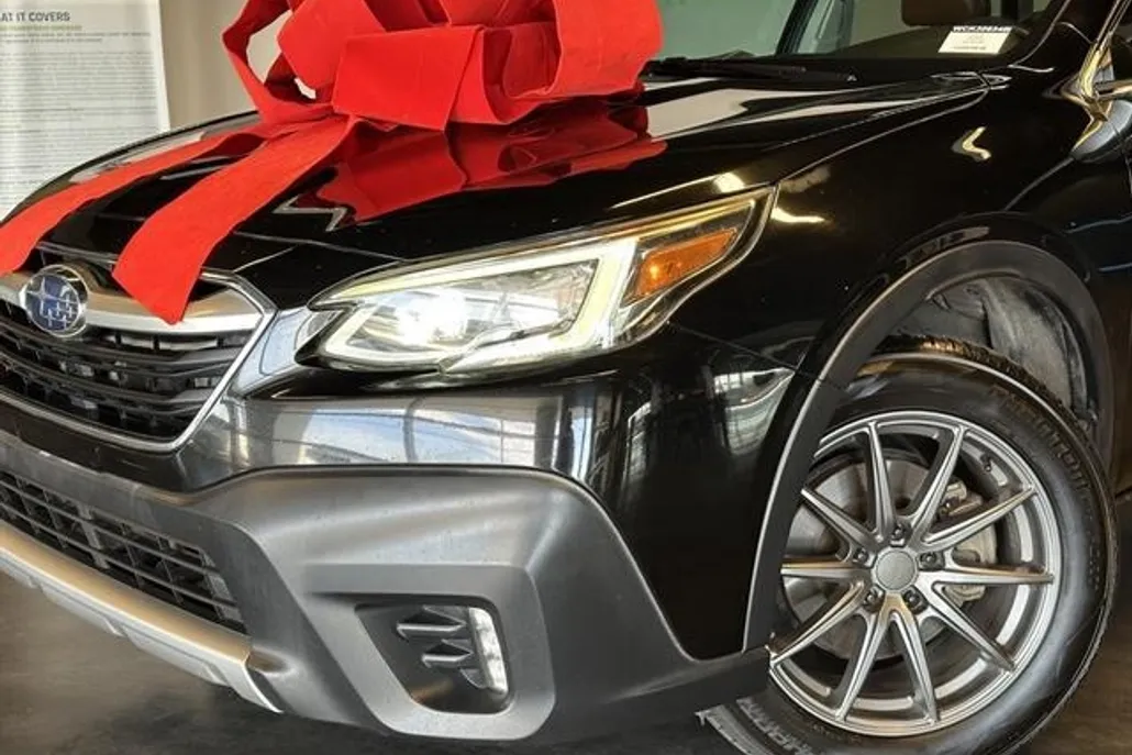 2020 Subaru Outback Touring XT photo 1