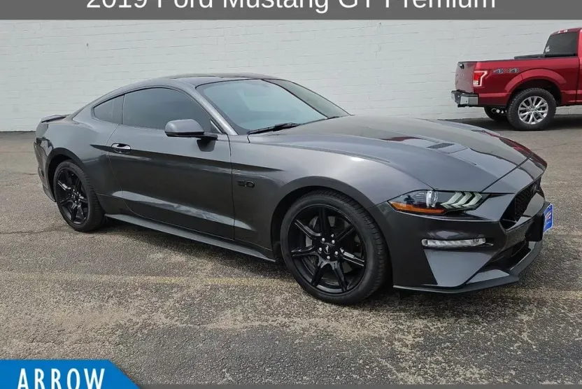 2019 Ford Mustang GT Premium photo 1