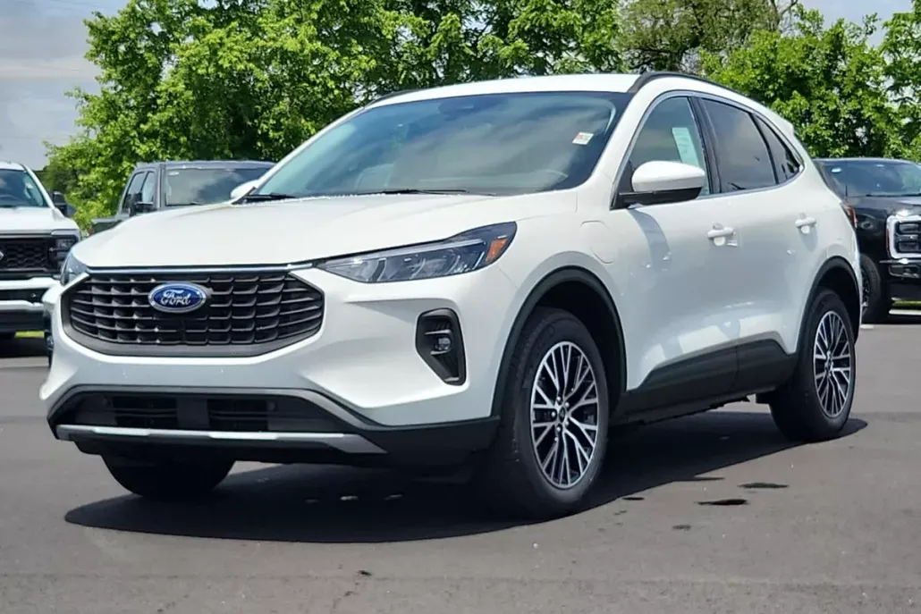 2025 Ford Escape Plug-In Hybrid photo 1