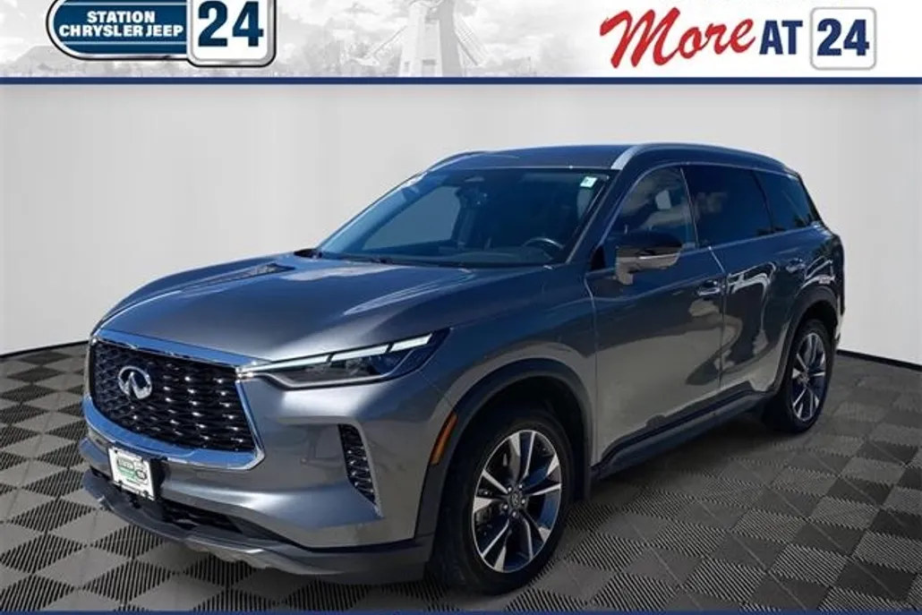 2022 Infiniti QX60 Luxe photo 1