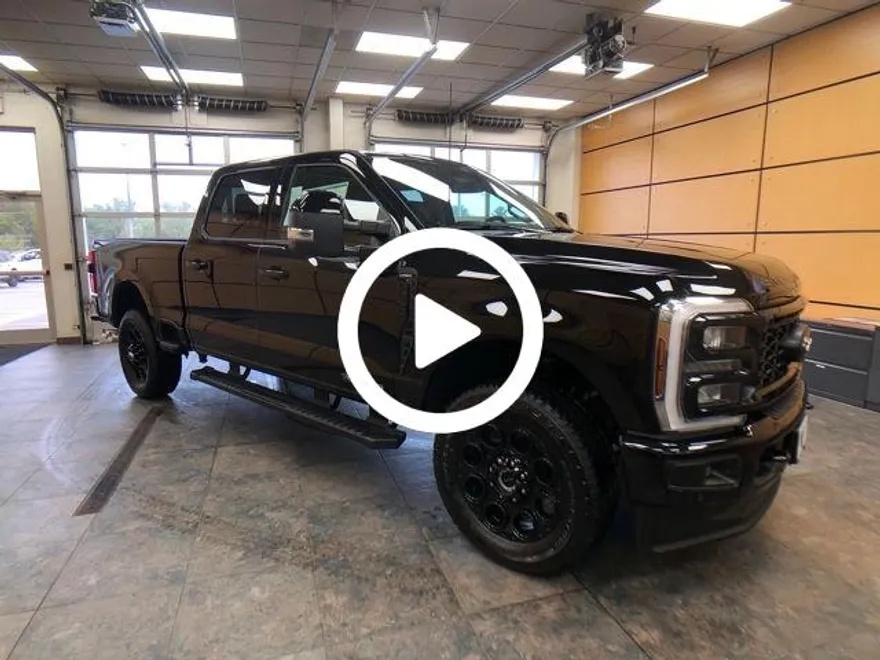 2026 Ford F-250 Lariat photo 1