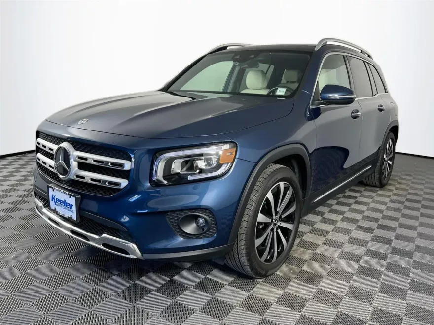 2023 Mercedes Benz GLB 250 4MATIC photo 1