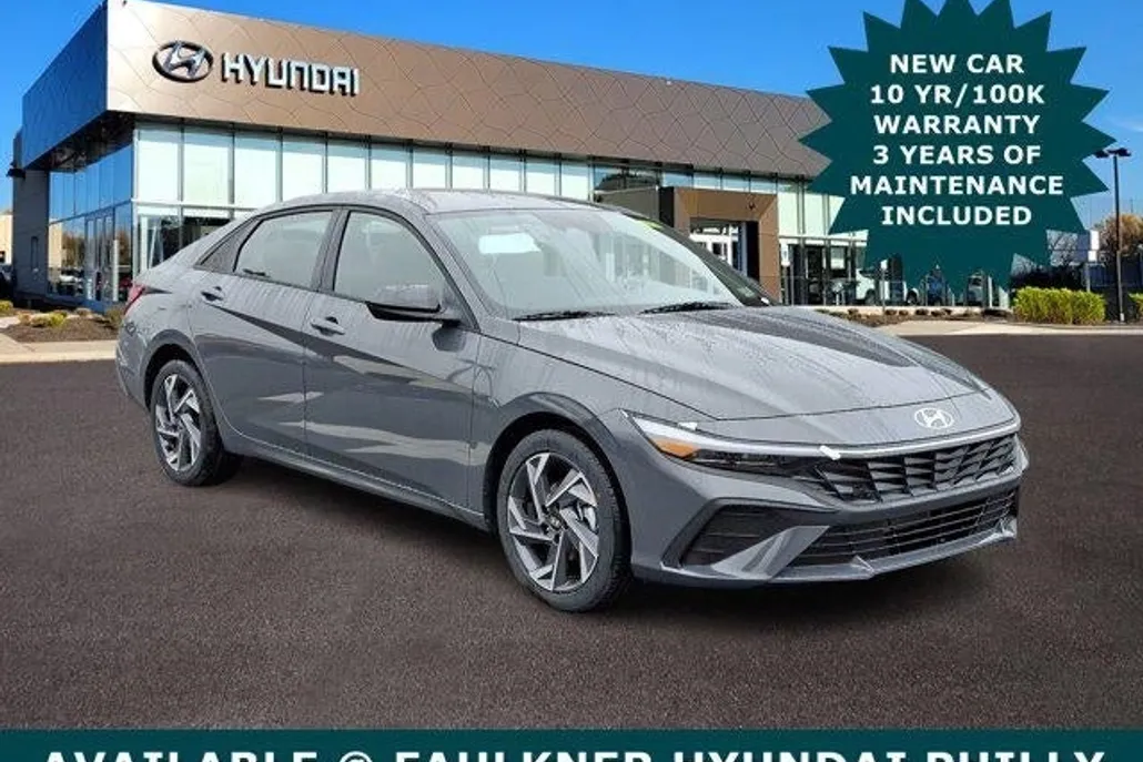 2025 Hyundai Elantra SEL Sport photo 1