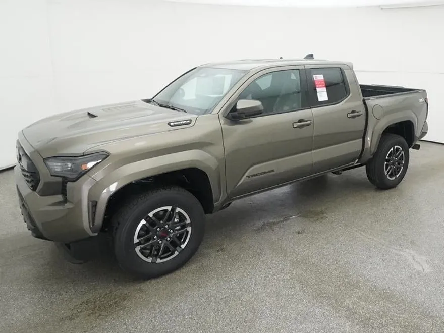 2025 Toyota Tacoma TRD Sport photo 1