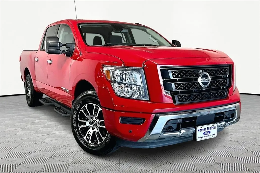 2021 Nissan Titan SV photo 1
