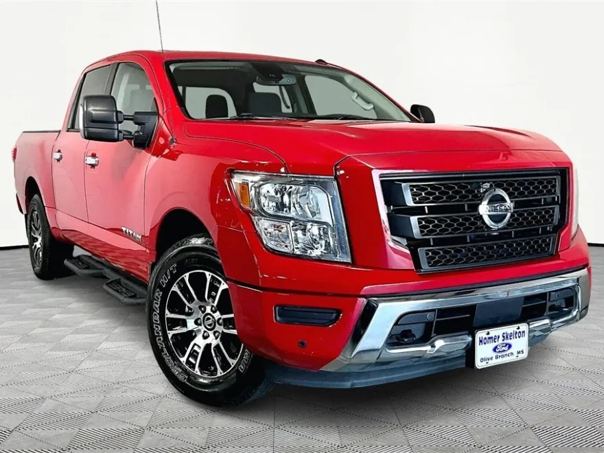 2021 Nissan Titan SV photo 1