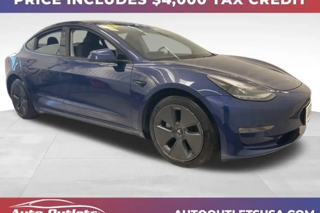 2023 Tesla Model 3 Long Range photo 1