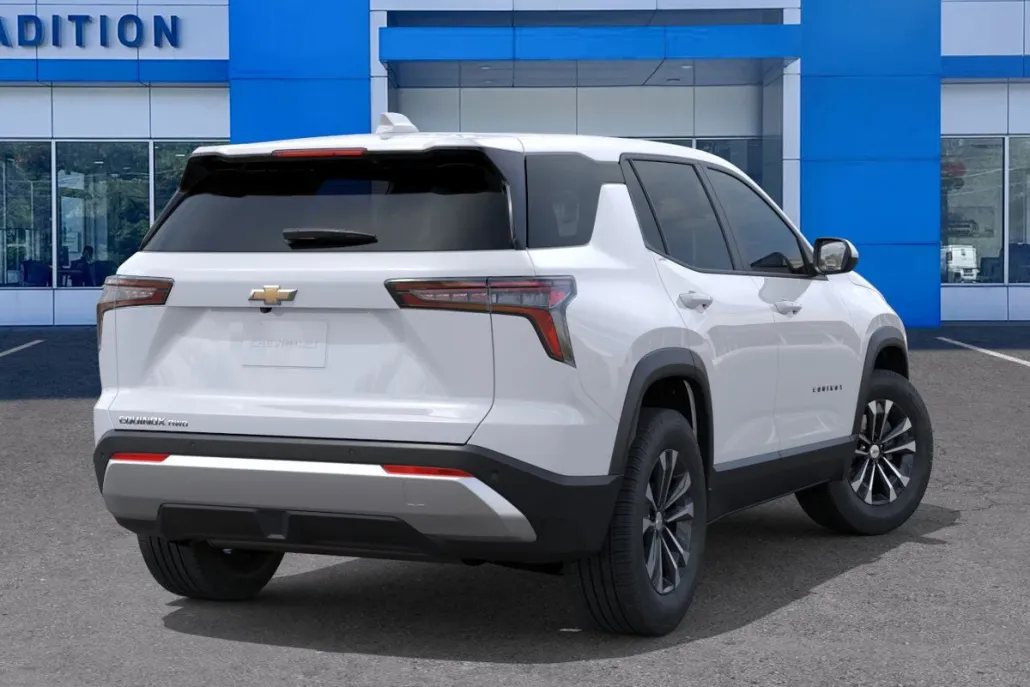 2026 Chevrolet Equinox LT photo 1
