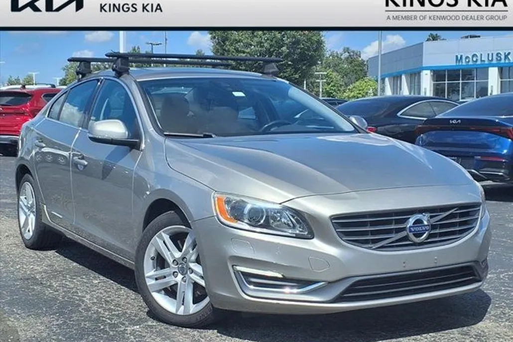 2014 Volvo S60 T5 photo 1