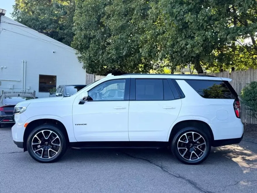 2024 Chevrolet Tahoe RST photo 1